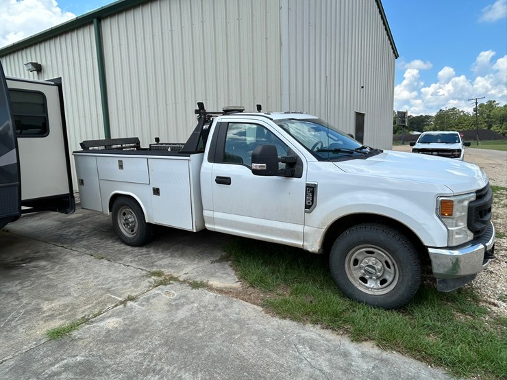 2020-ford-f350-image-4