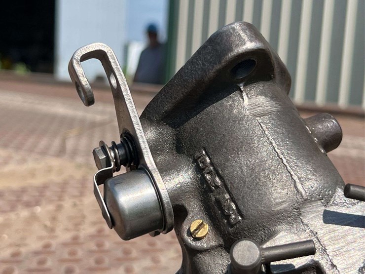marvel-schebler-dltx67-carburetor-image-8