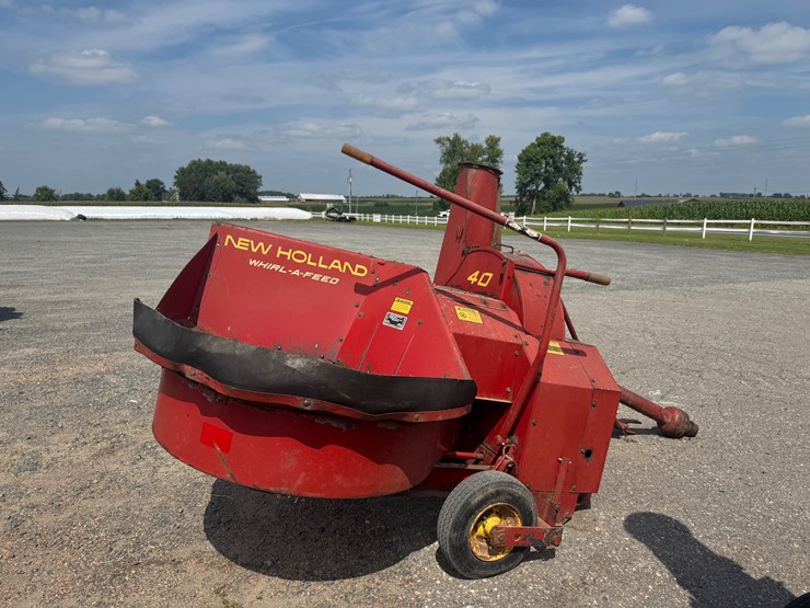 new-holland-40-image-4