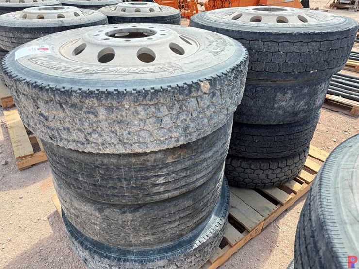 (8)-275/80r22.5-tires-w/-aluminum-/-steel-pilot-wheels-image-1