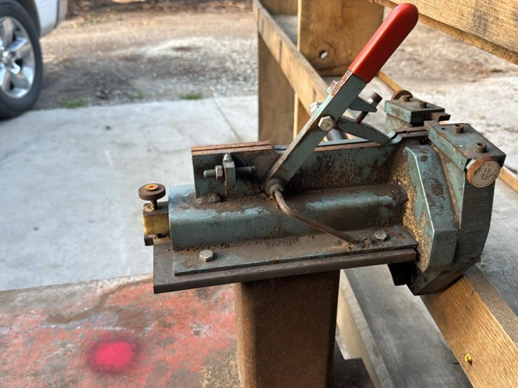 #129-•-2004-wood-mizer-lt300-bandmill-image-55