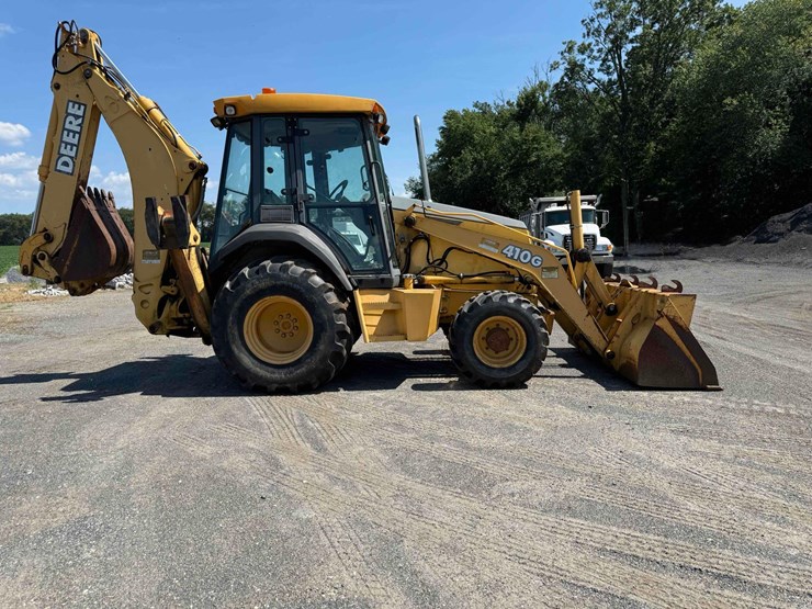 deere-410g-image-4