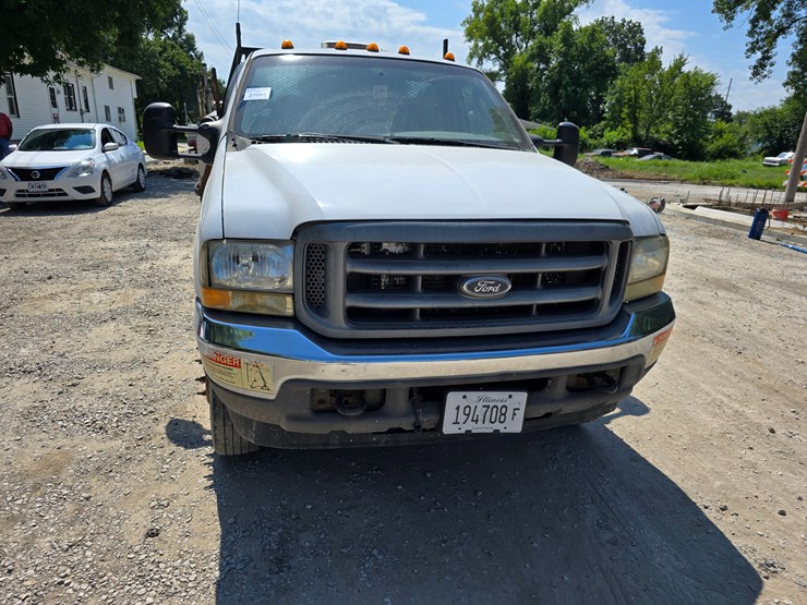 2004-ford-f550-image-36
