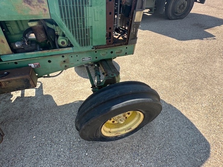 john-deere-6400-image-36