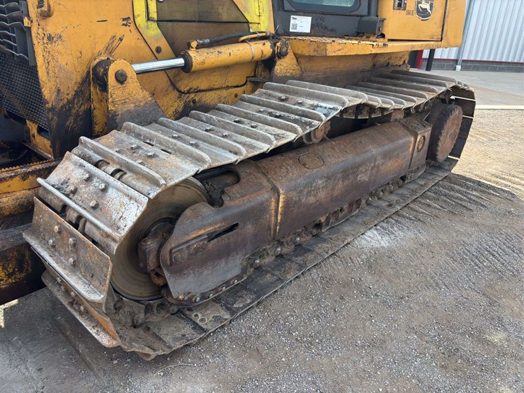 2005-deere-750j-image-8