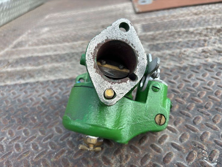 marvel-schebler-dltx-10-carburetor-image-11