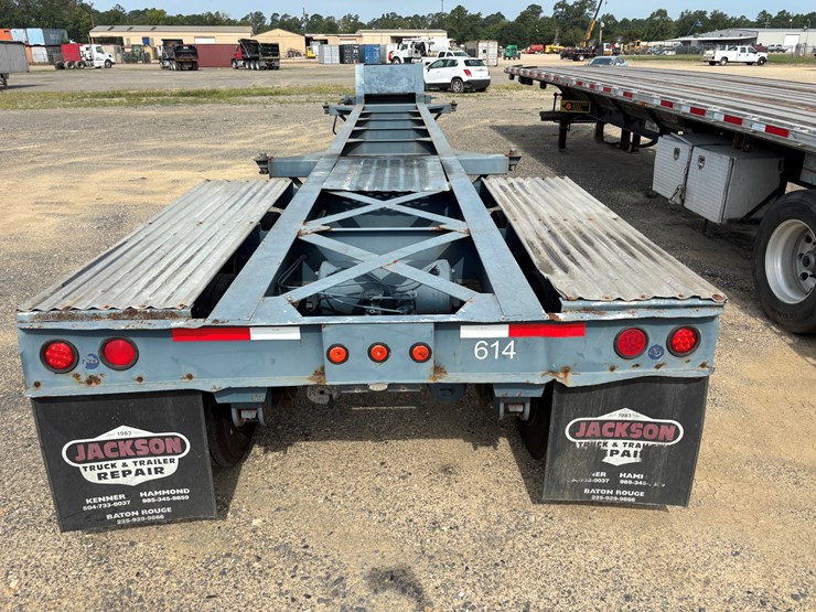 #22786-•-40-ft-container-hauling-trailer-image-5