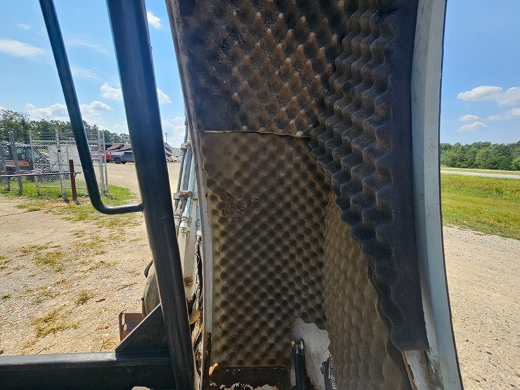 bobcat-325-image-51