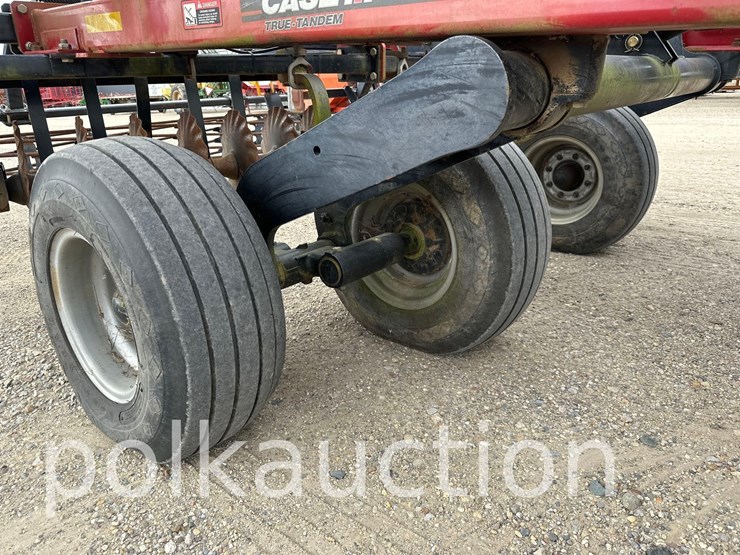case-ih-330-image-7