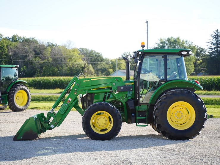 2017-john-deere-5090r-image-8
