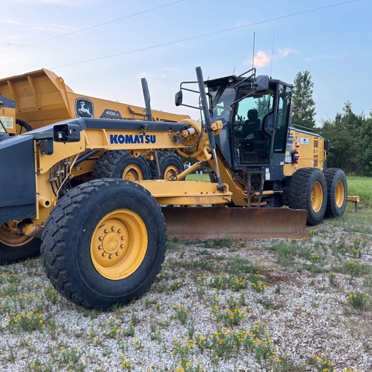 2012 KOMATSU GD655-5