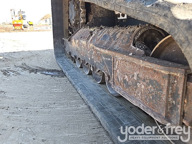 2019-bobcat-t590-image-28