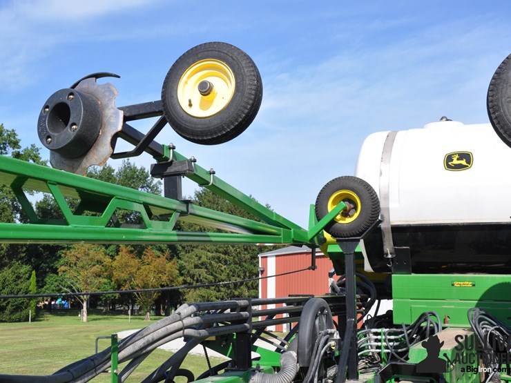 2010-john-deere-db60-image-18