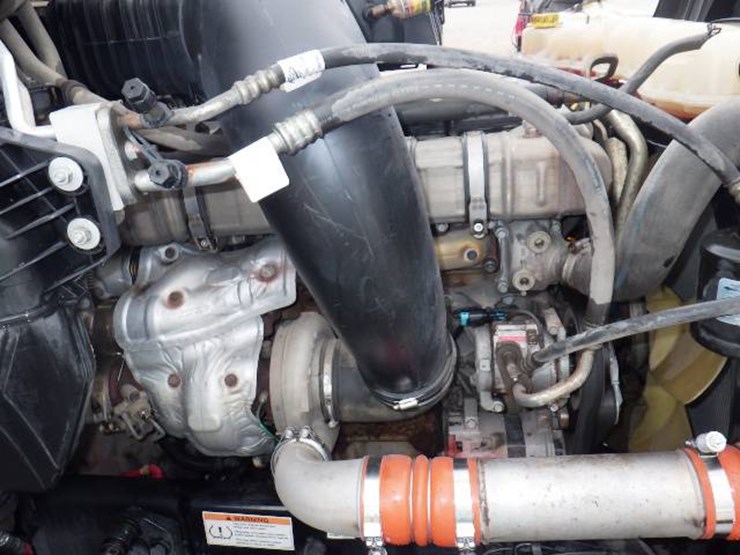 2020-freightliner-cascadia-126-image-19