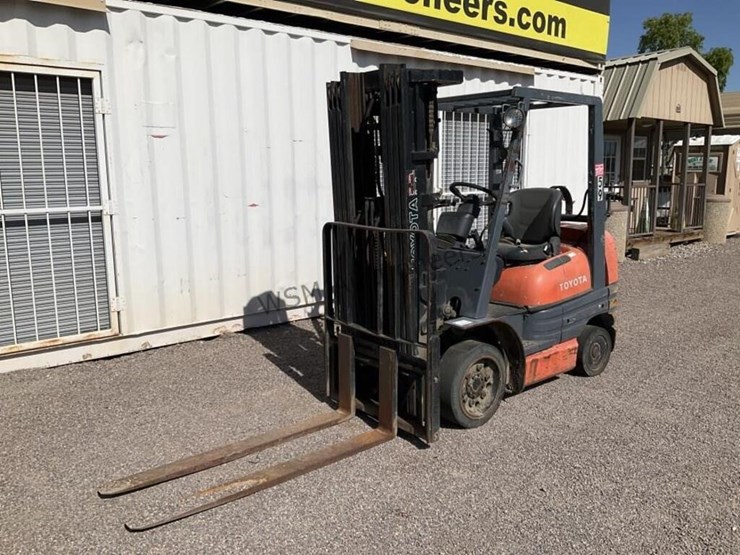 toyota-42-6fccu25-forklift-image-2