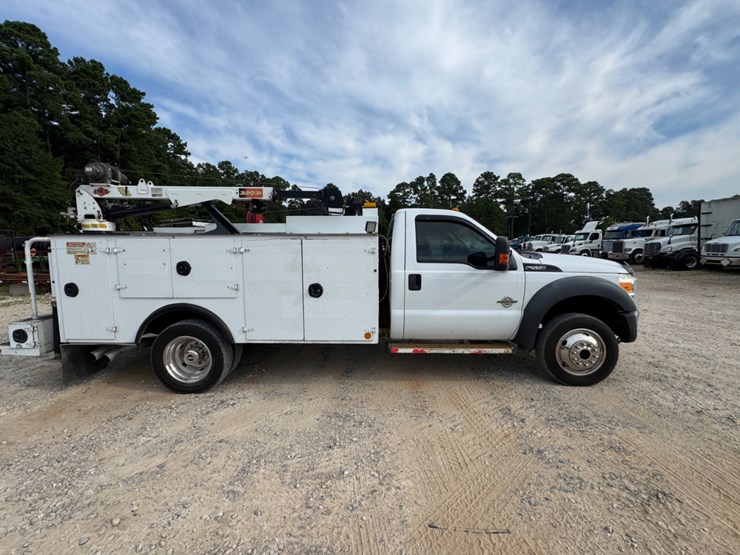 2014-ford-f550-image-6