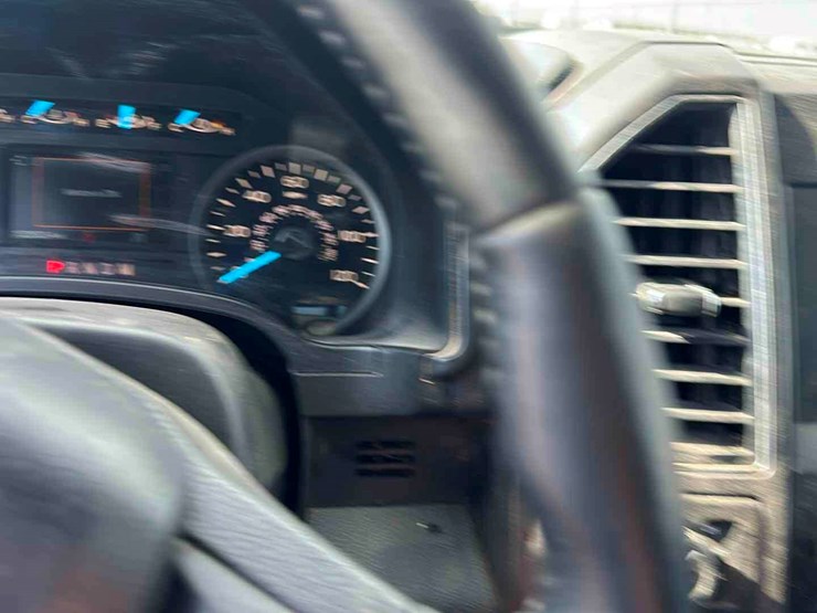 2018-ford-f150-image-8