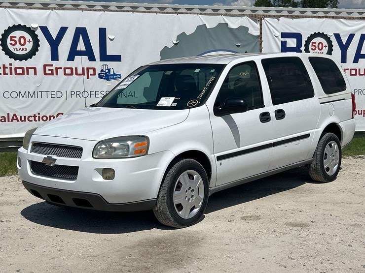 2005-chevrolet-uplander-image-1