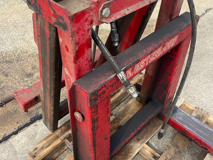 westendorf-3pt-fork-lift-image-9