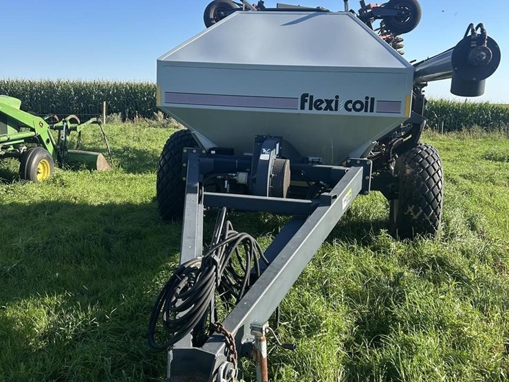 flexi-coil-33ft-air-seeder-image-2