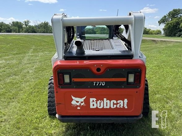 2019-bobcat-t770-image-28