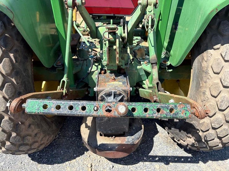 john-deere-1050-image-13