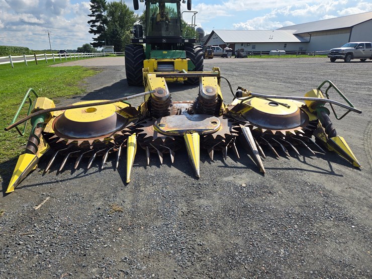 #383-•-john-deere-676-corn-head-image-3