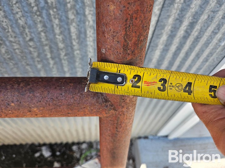 fence-line-hay-feeder-&-heavy-duty-gate-image-8
