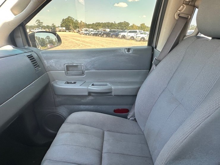 2005-dodge-durango-image-51