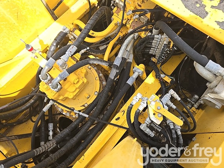 2019-komatsu-pc360-lc-11-image-35