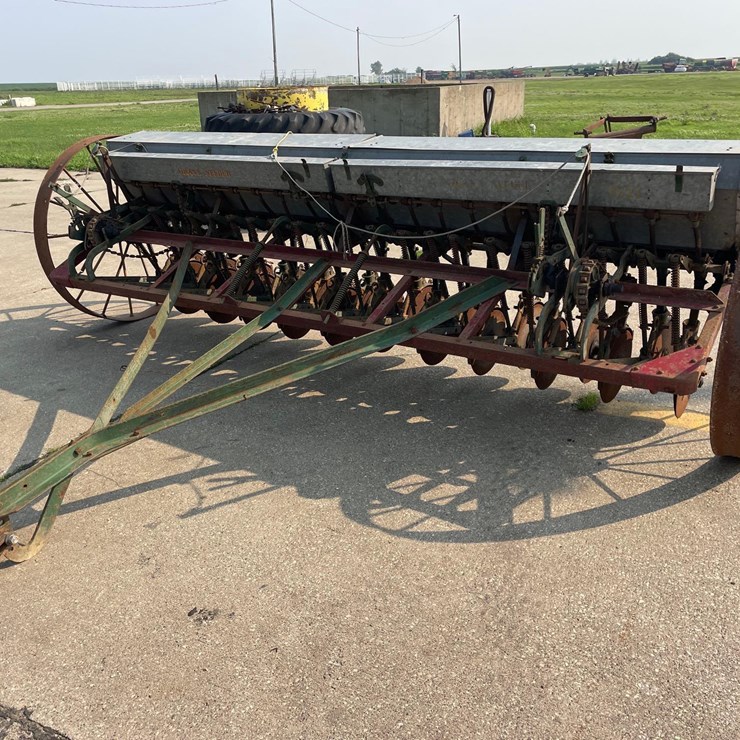 Minneapolis Moline 12ft Steel Wheel Grain Drill