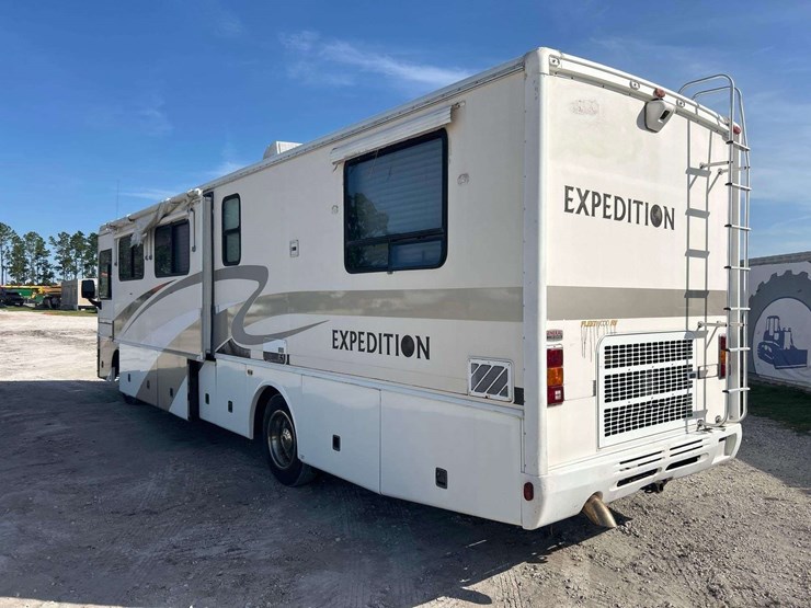 2002-fleetwood-expedition-36ft-motorhome-image-4