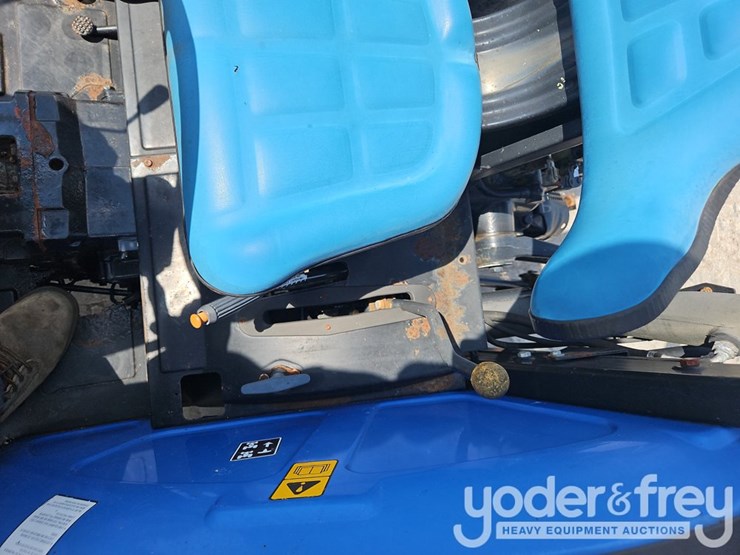 new-holland-tn75a-image-22