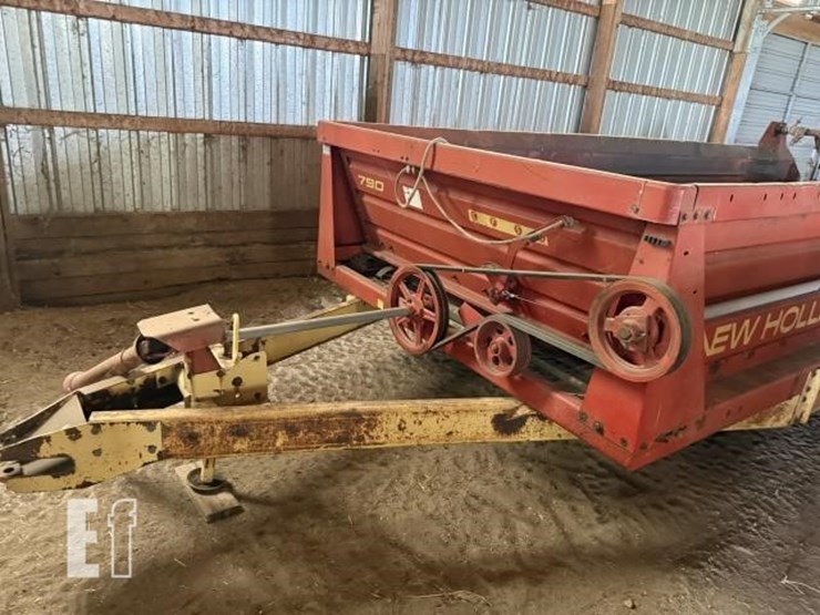 new-holland-790-image-18