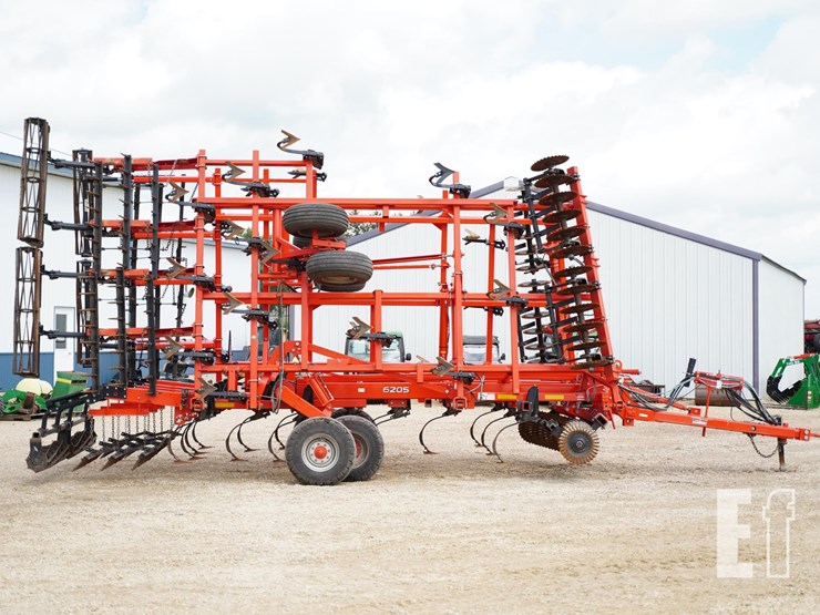2015-kuhn-krause-6205-31-image-4