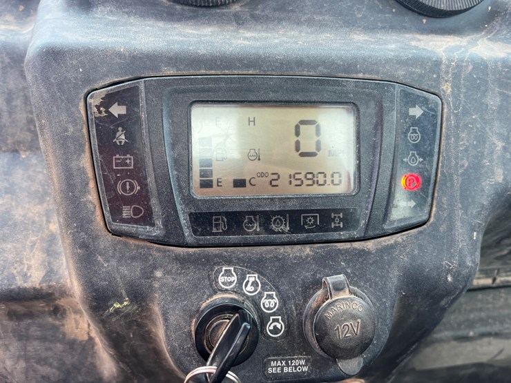 2015-kubota-rtv-x1100c-image-21