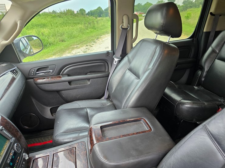 2011-gmc-yukon-xl-image-61