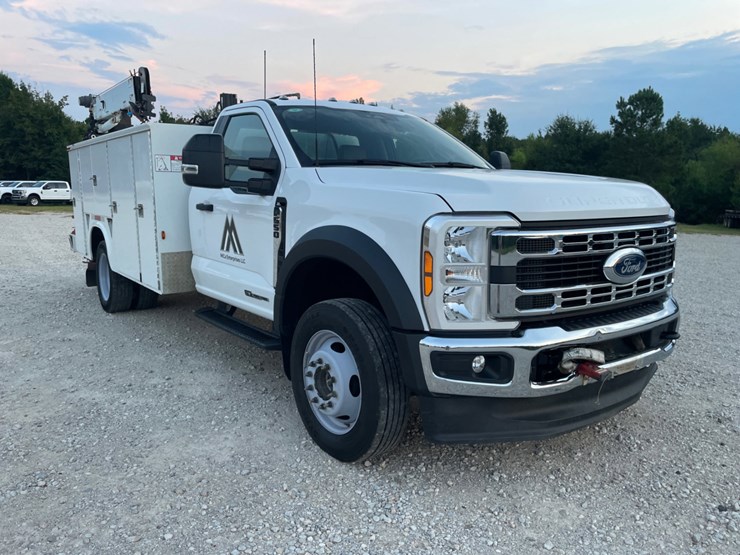 2024-ford-f550-image-5