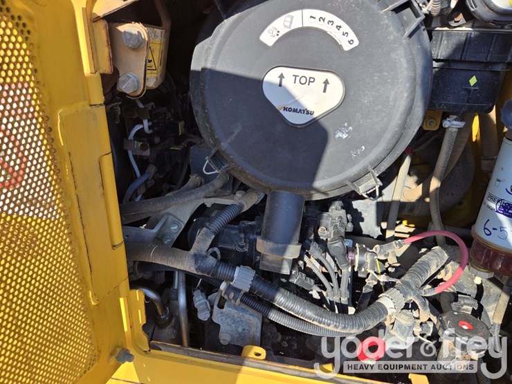 2023-komatsu-d61pxi-24-image-51