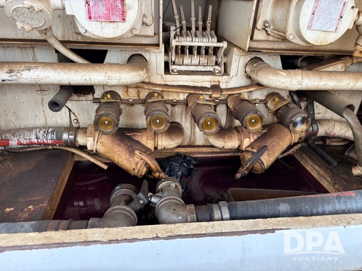 2002-international-durastar-4400-image-31