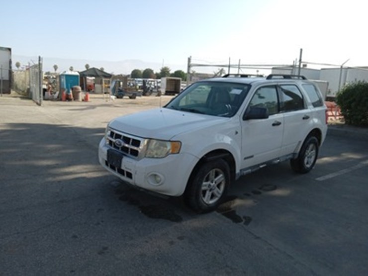2008-ford-escape-image-1