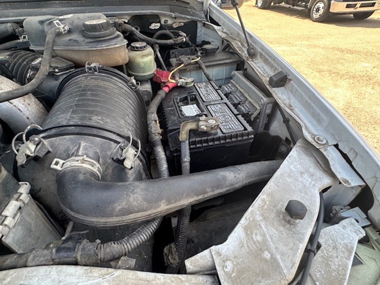 2003-ford-f550-image-63