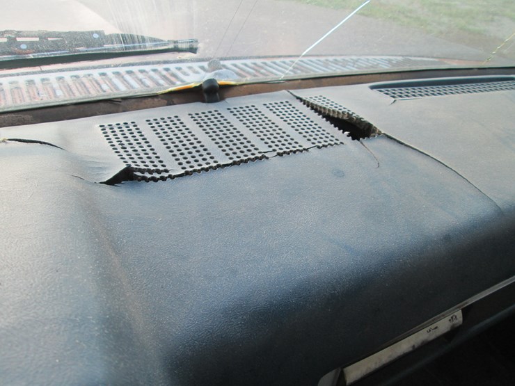 #19-•-#26805-•-1982-chevrolet-scottsdale-pickup-1gcgc24m5cj147797-image-32