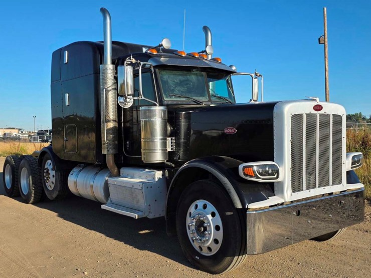 2015-peterbilt-389-image-3