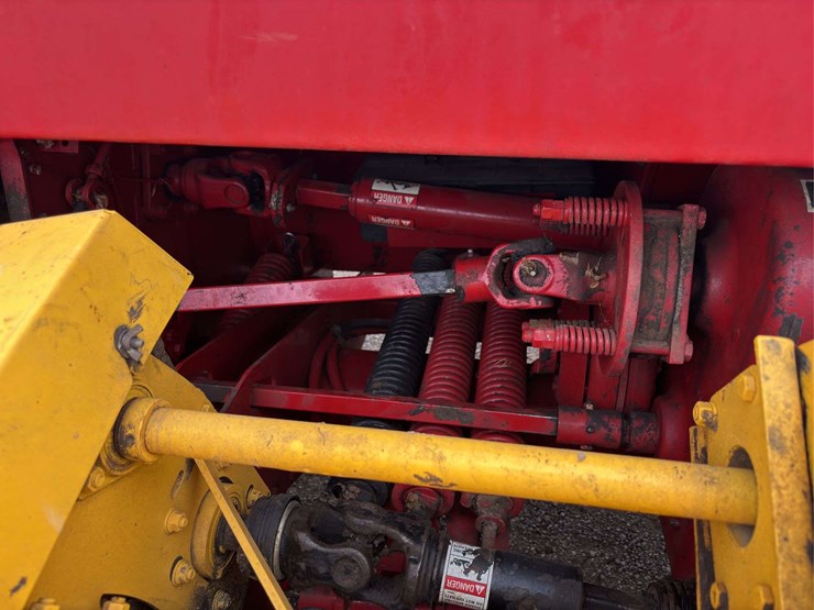2011-new-holland-fp240-image-14