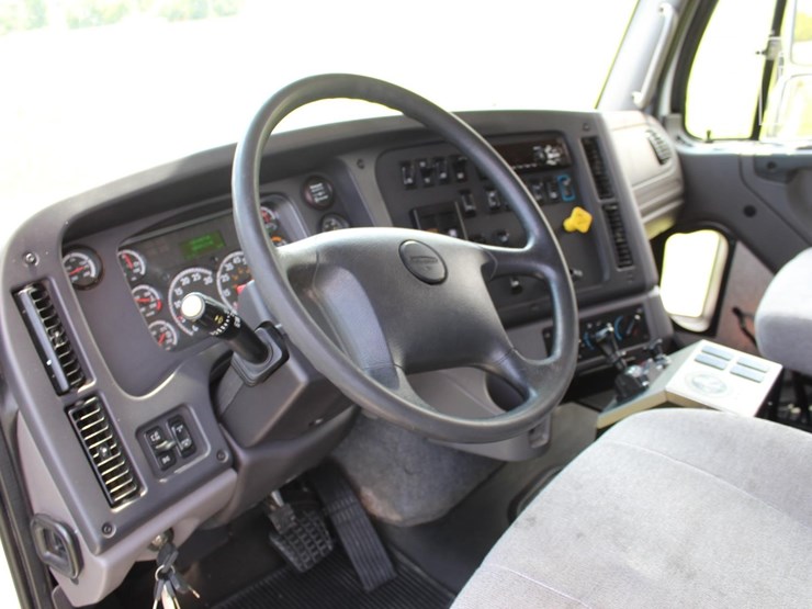 2021-freightliner-1145d-3519-image-17
