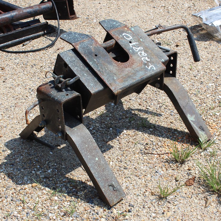 #22870 • GOOSENECK FIFTH WHEEL HITCH