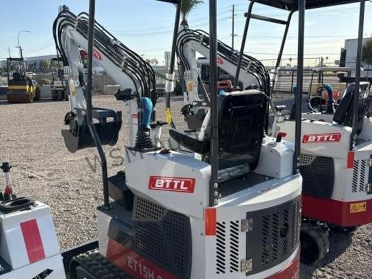 battler-et15h-mini-excavator-image-3