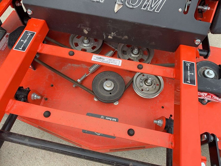 2023-bad-boy-724cc-magnum-zero-turn-mower-image-12