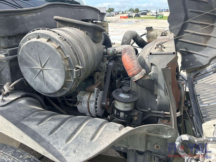 2003-international-durastar-4200-image-8